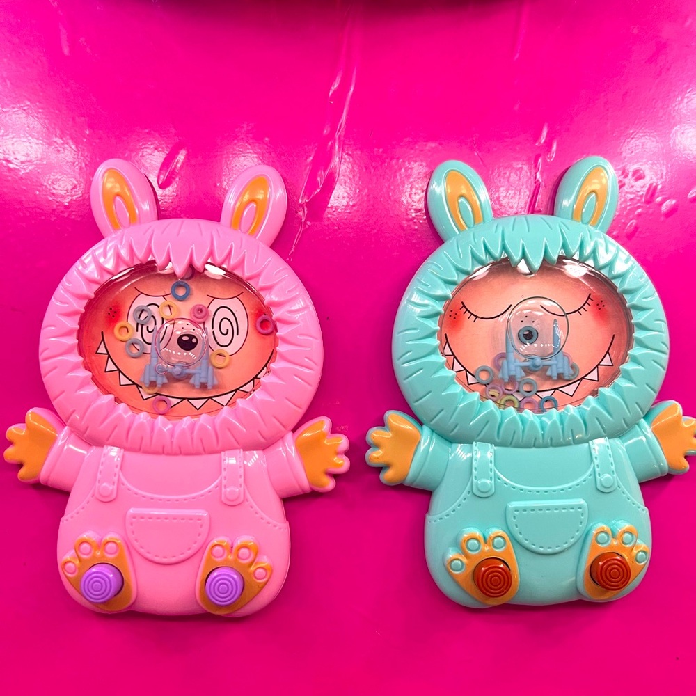 2/Colorful Bunny Wind-Up Toys